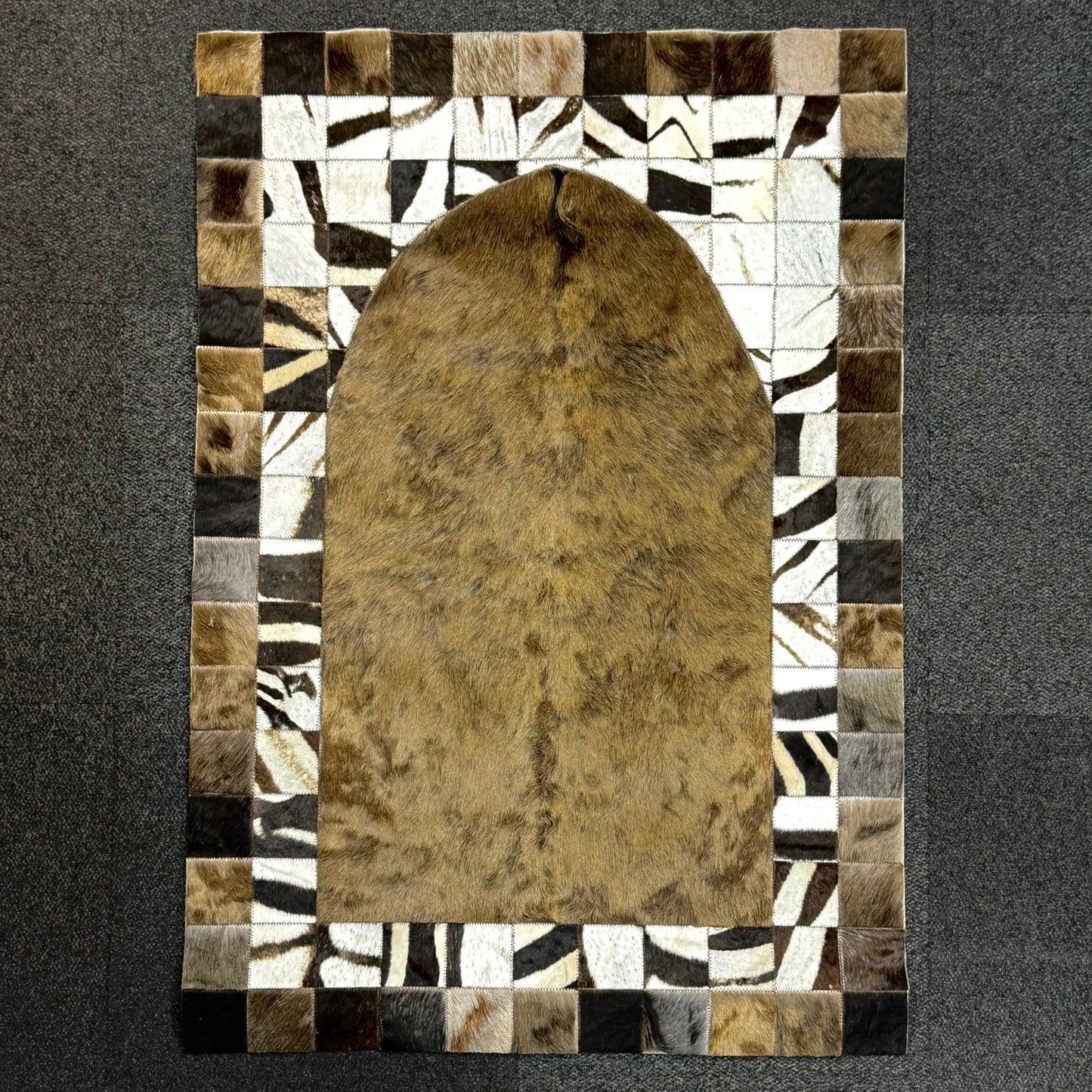 Animal skin musallah 8MM 70X110 BLACK